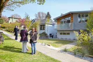 2015 Vancouver Special House Tour. Credit Martin Knowles for VHF.